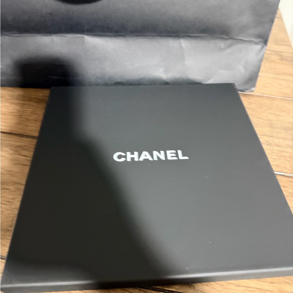 Chanel Black Shopping Bag and box - Picture 4 of 8